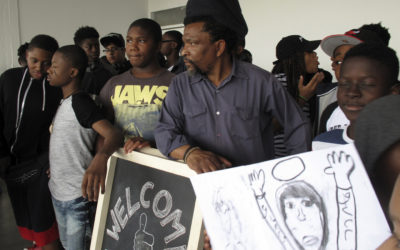 South African artist talks art, apartheid with US students